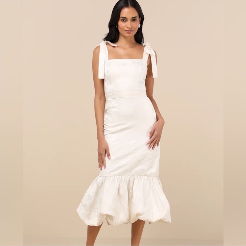 NWT LULUS Silvia Ivory Floral Jacquard Trumpet Midi Dress Elegant M